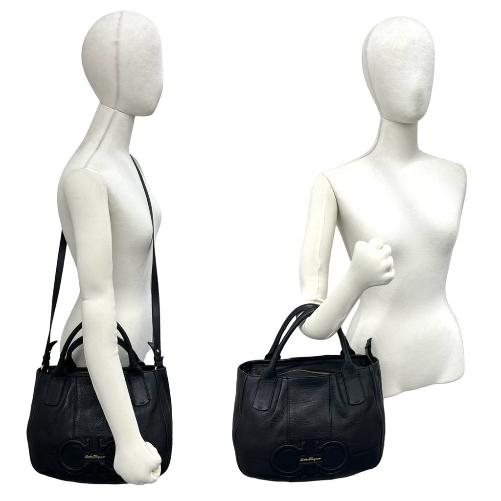 Salvatore Ferragamo Leather Handbag Shoulder Bag (Pre-Owned)
