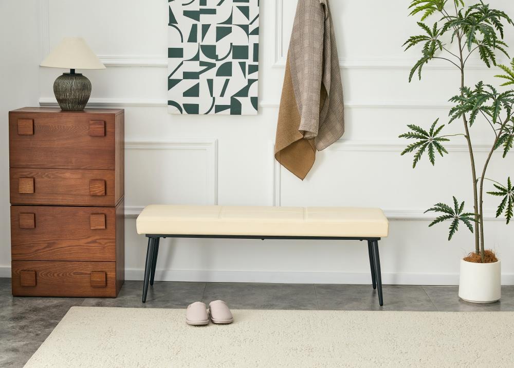 Modern Leather Bench with Resilient Cushioning and Durable Metal Leg Support