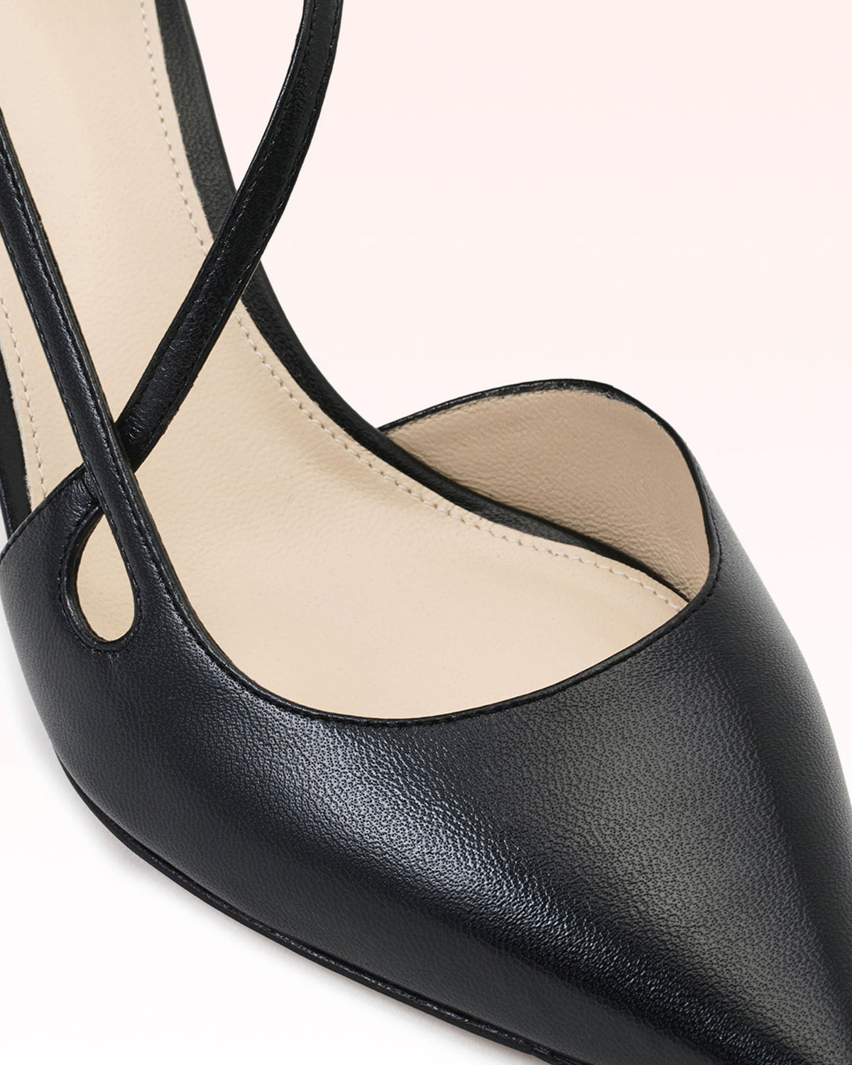 Renee 60 Black