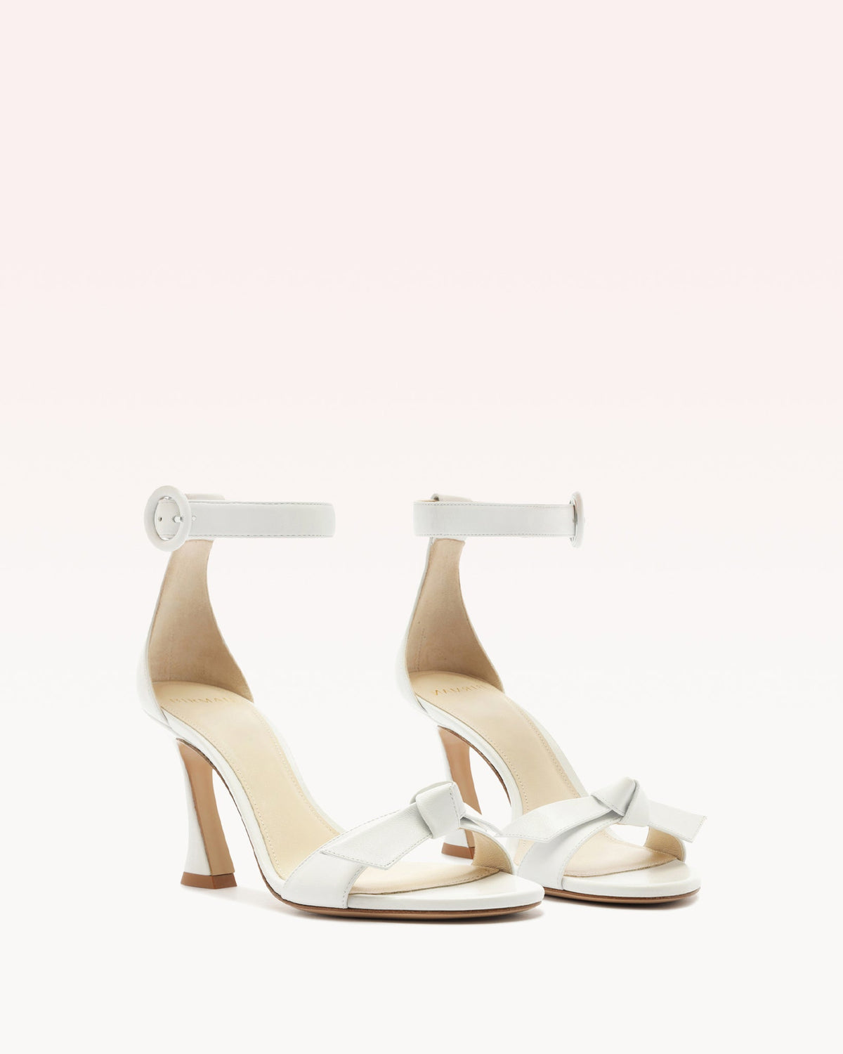 Clarita Buckle 85