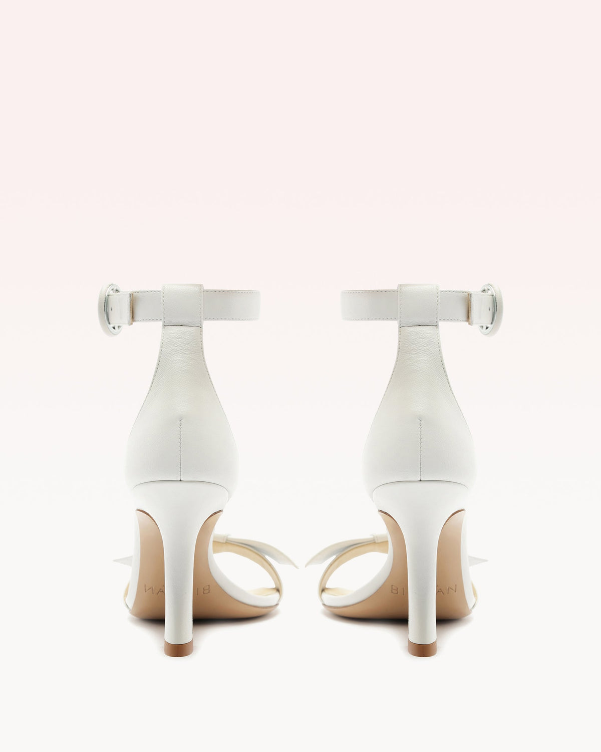 Clarita Buckle 85