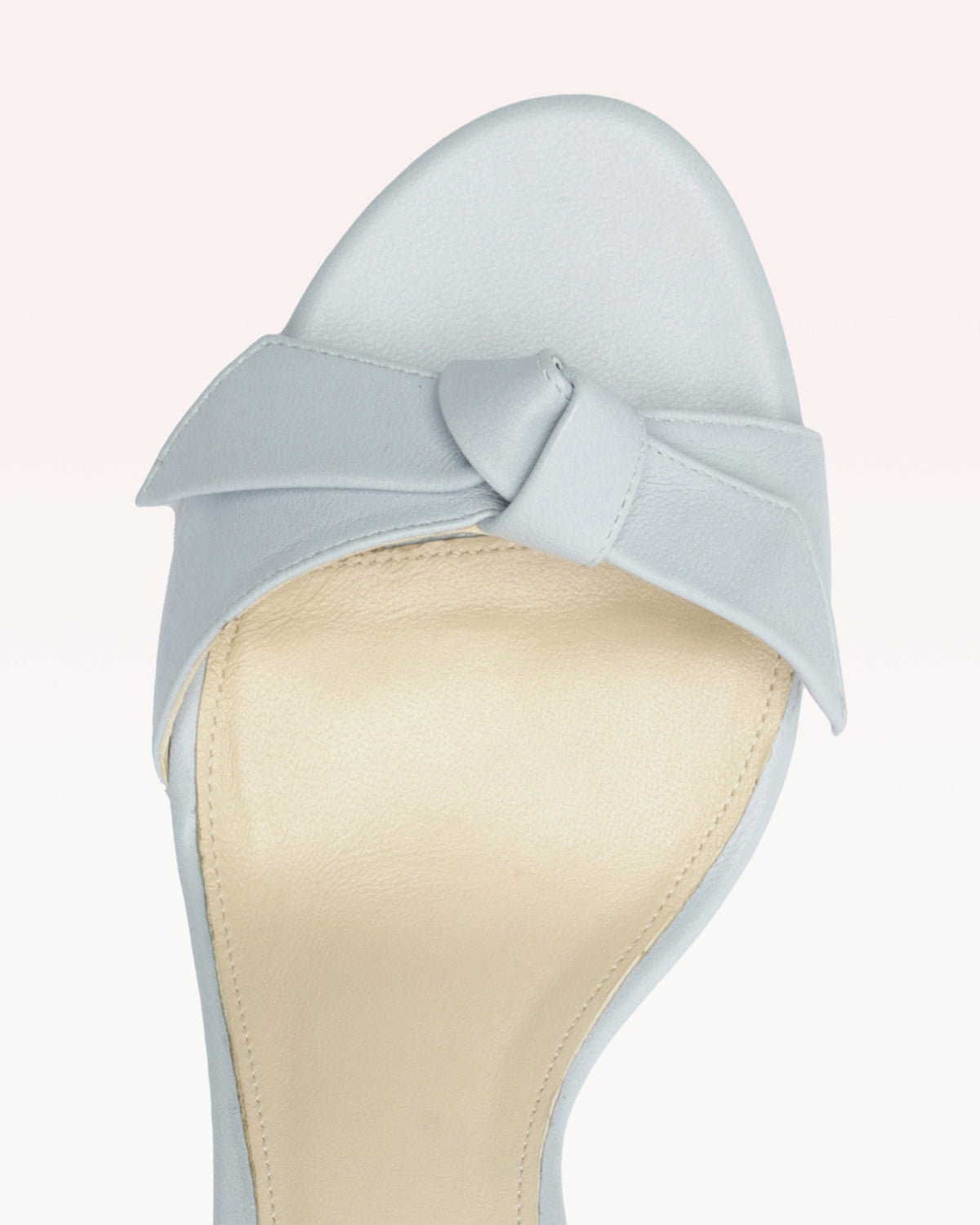 Clarita Buckle 85