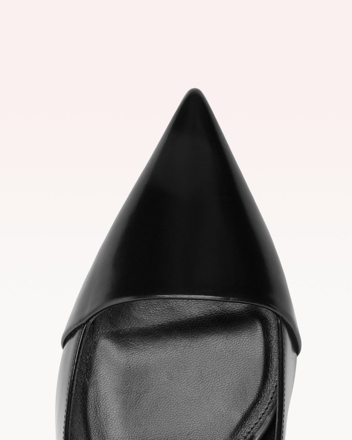 Minerva Pump 60 Black
