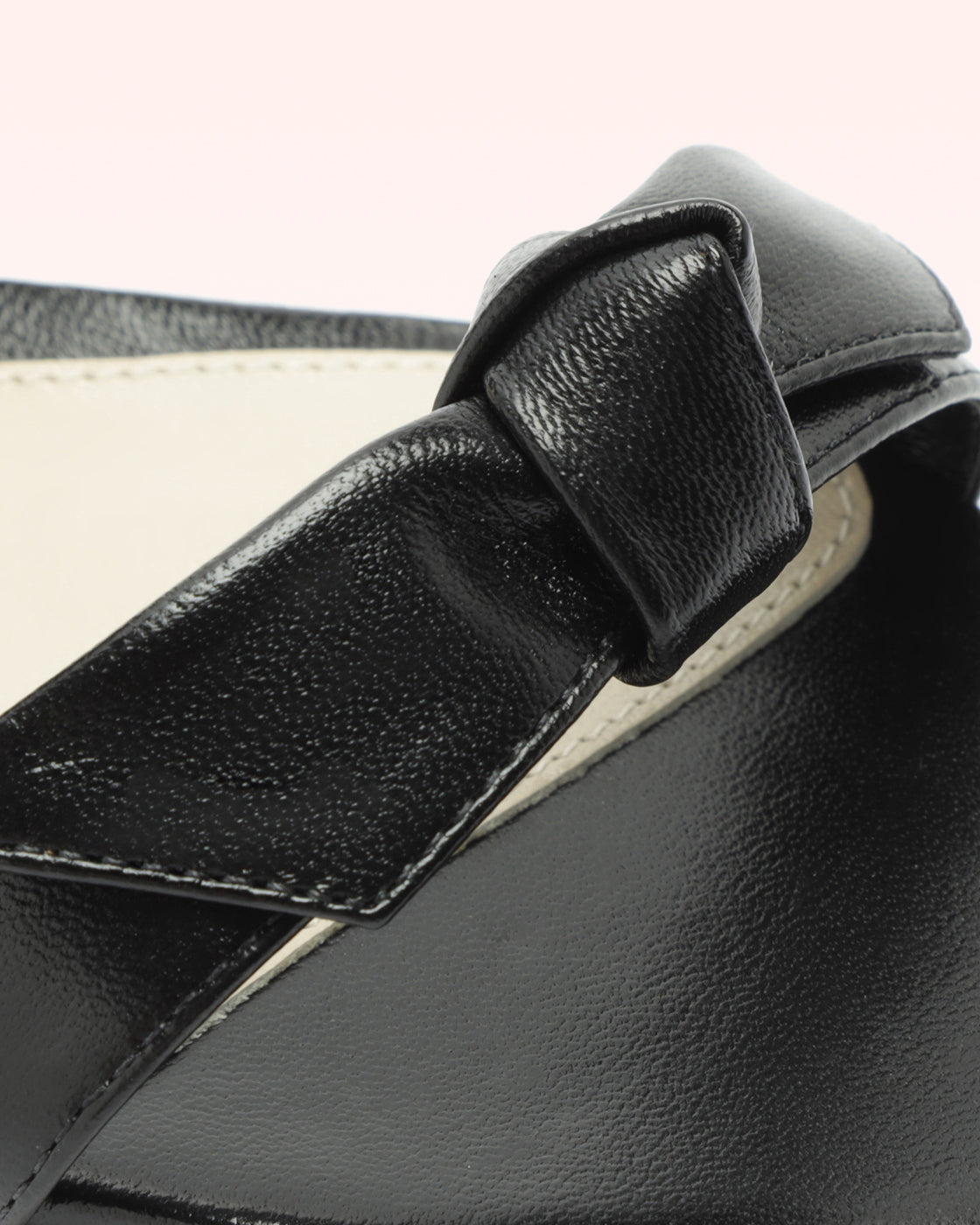 Clarita Block 60 Black