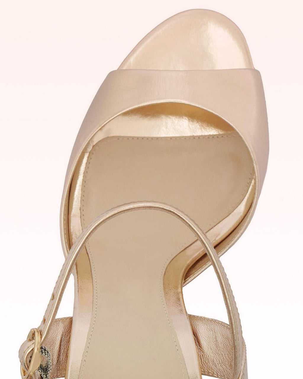 Amy Sandal 110 Golden
