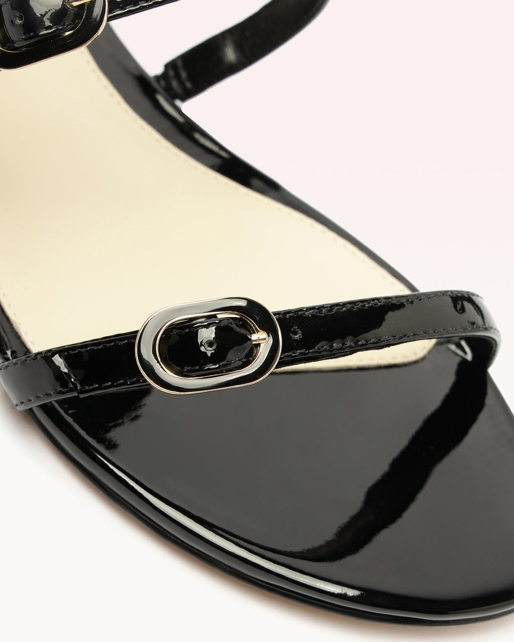 Poppy Flat Black