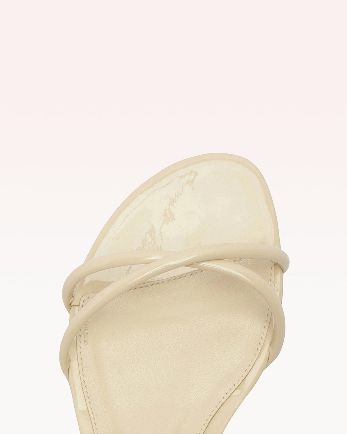 Lory Flat Eggshell