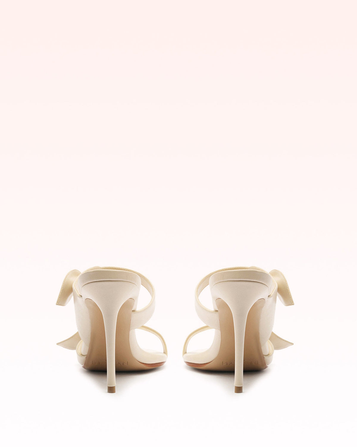 Magnolia Mule 85 Eggshell