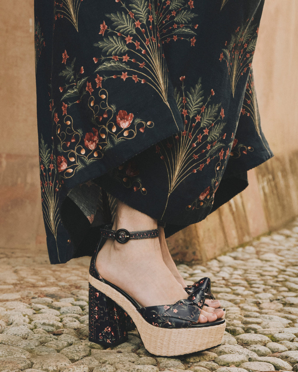 Maxi Clarita Flare Andes Negro