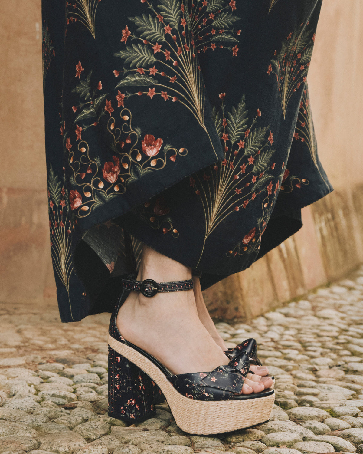 Maxi Clarita Flare Andes Negro
