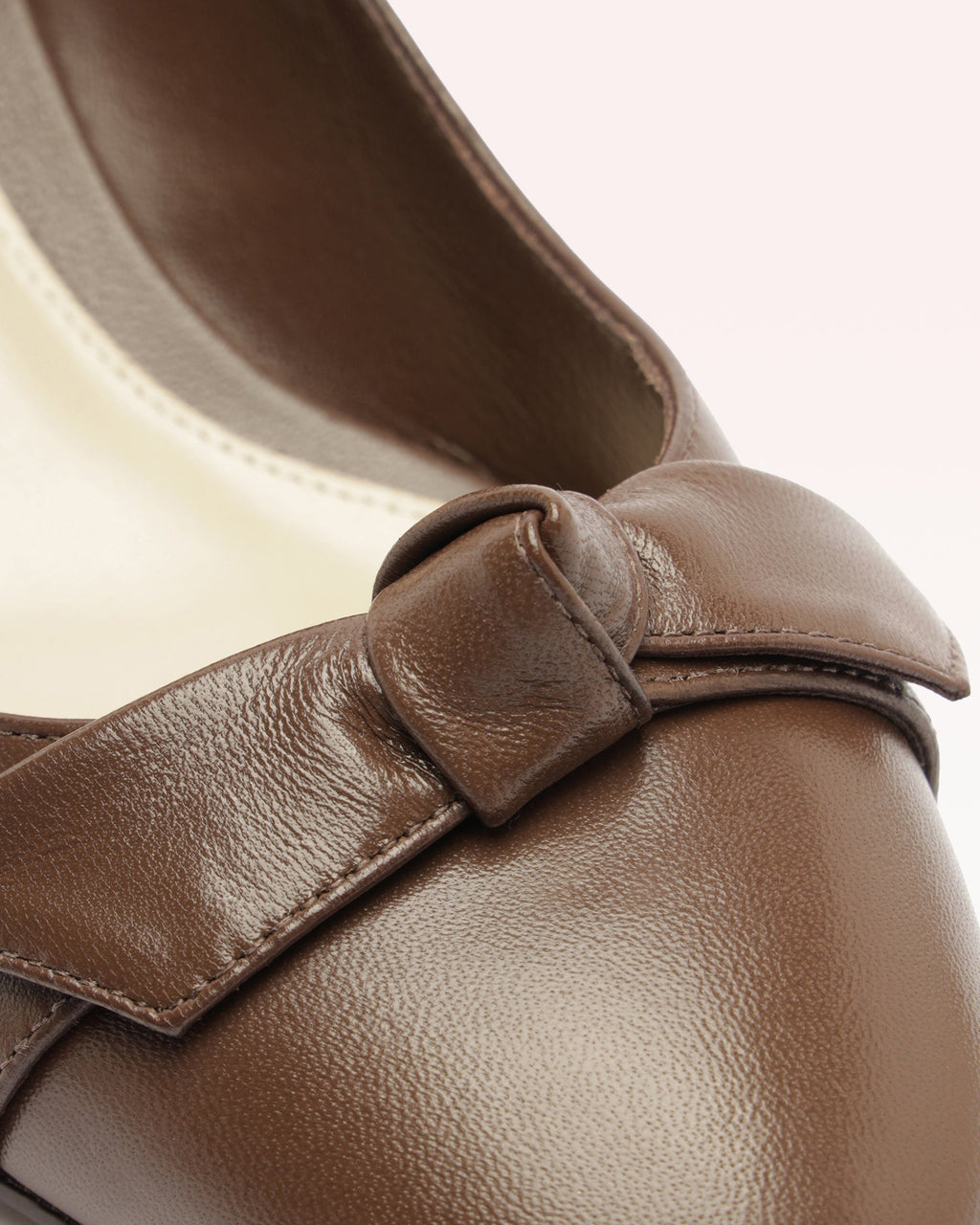 Clarita Almond Pump 45 Mousse