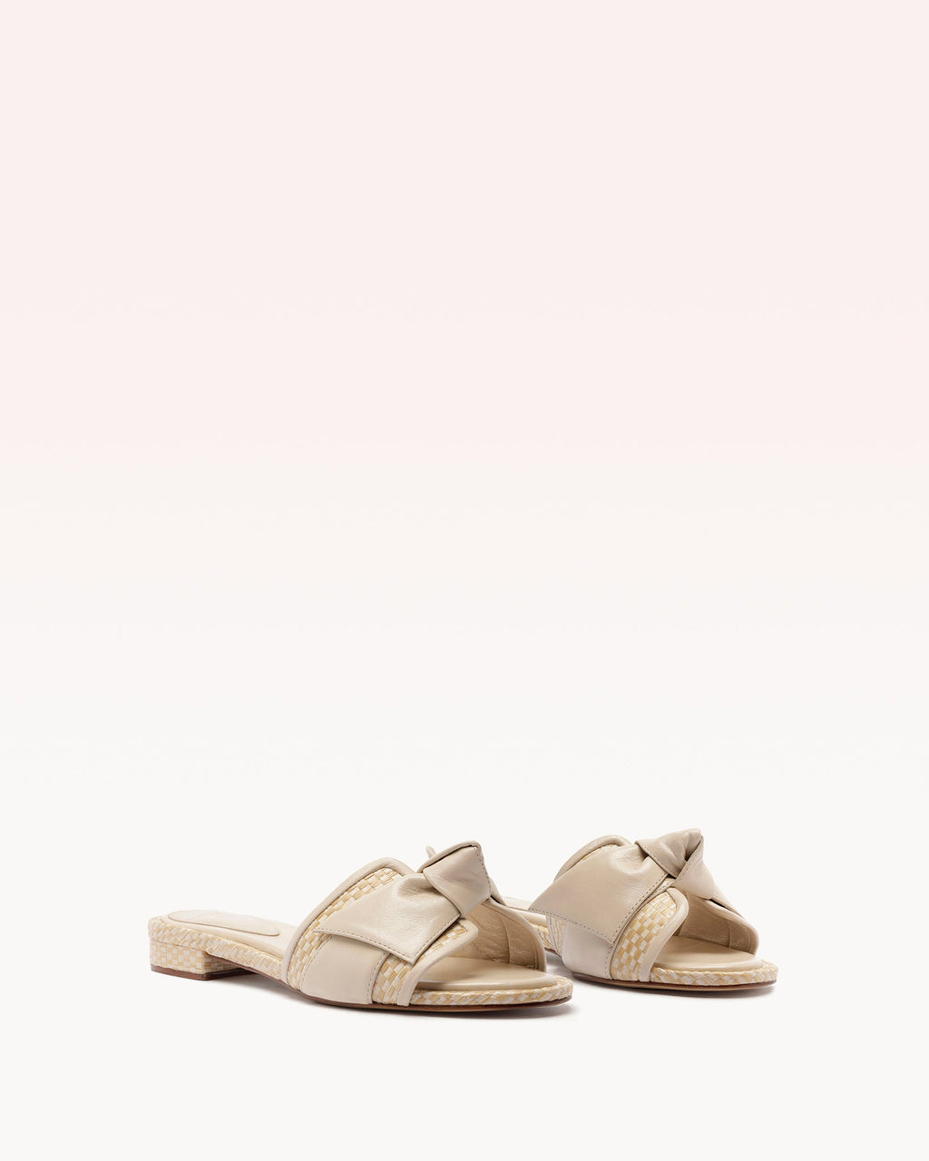 Maxi Clarita Raffia Flat Shell