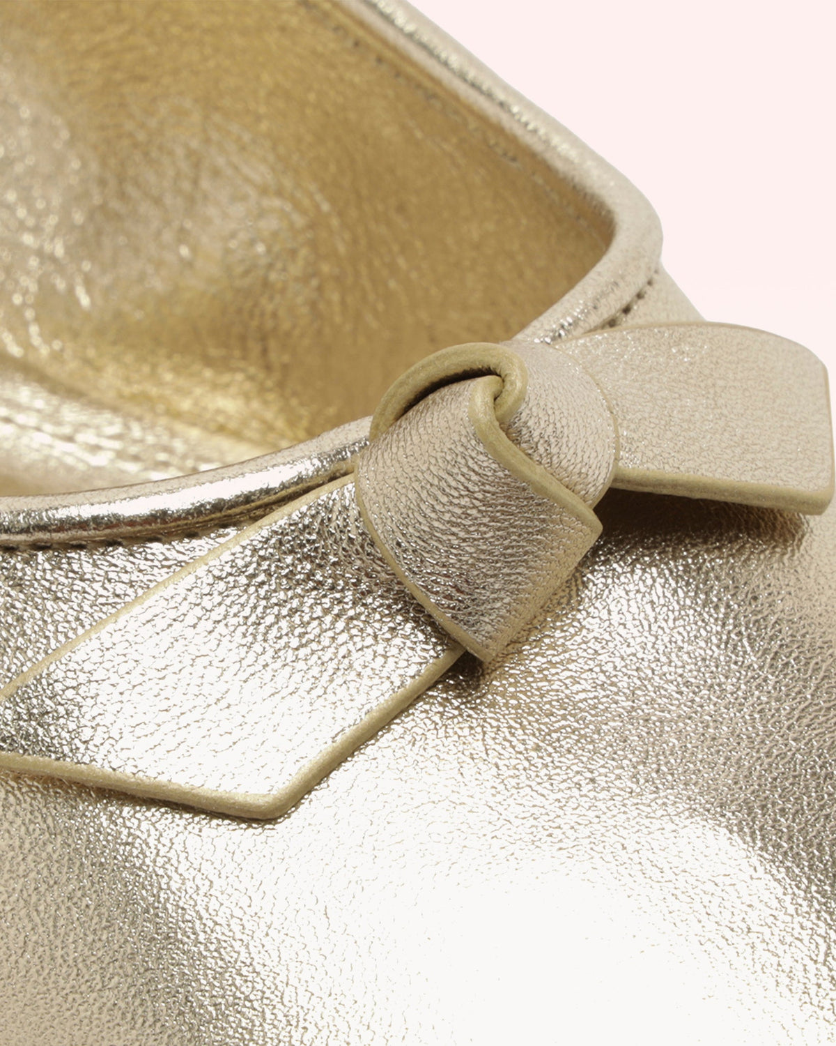 Slim Clarita Street Flat Golden