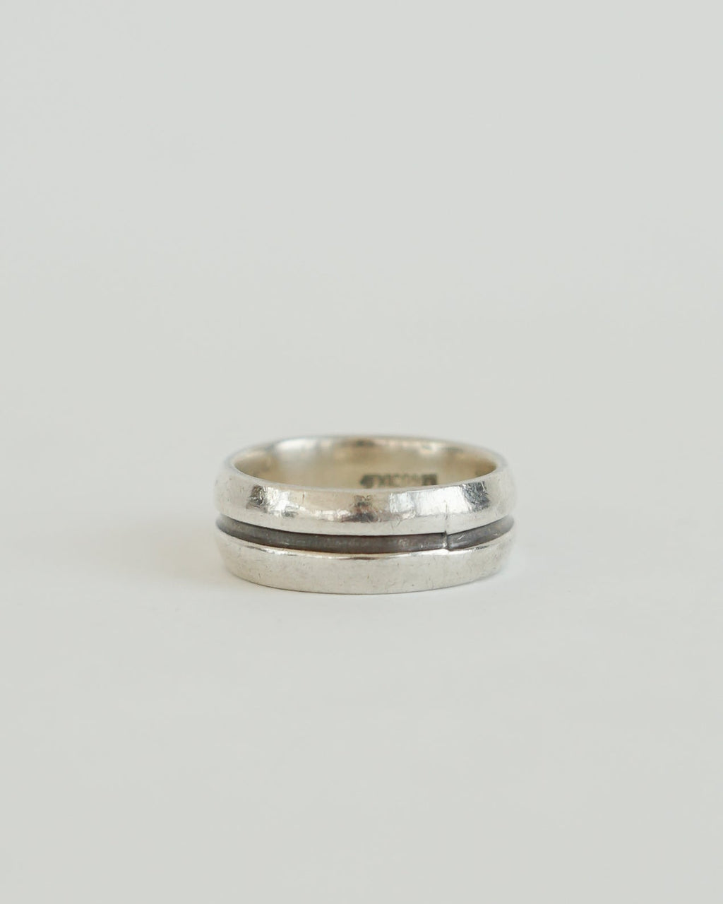 Silver Ring / size: 7