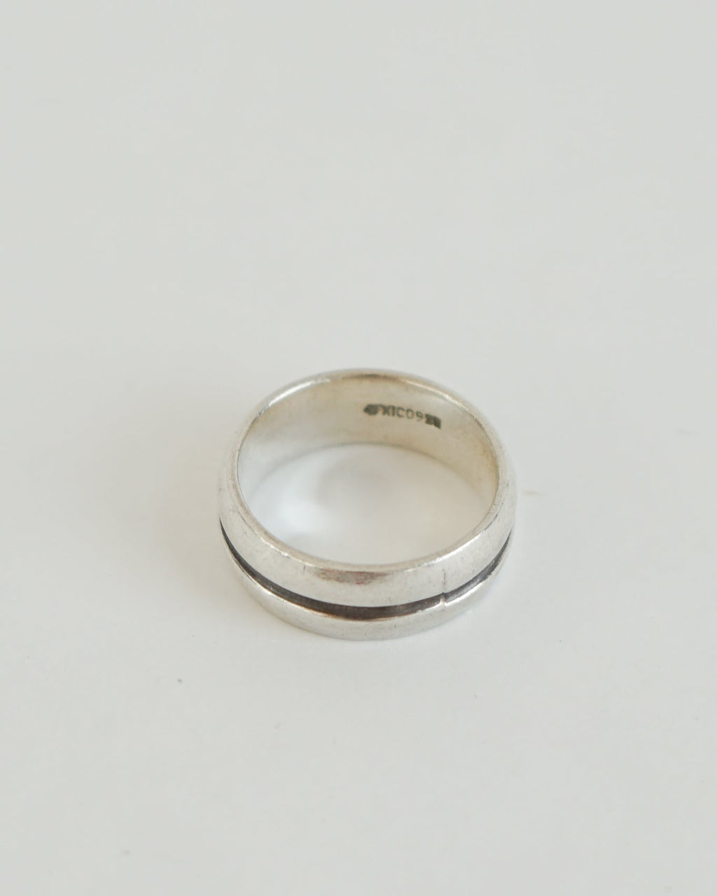 Silver Ring / size: 7