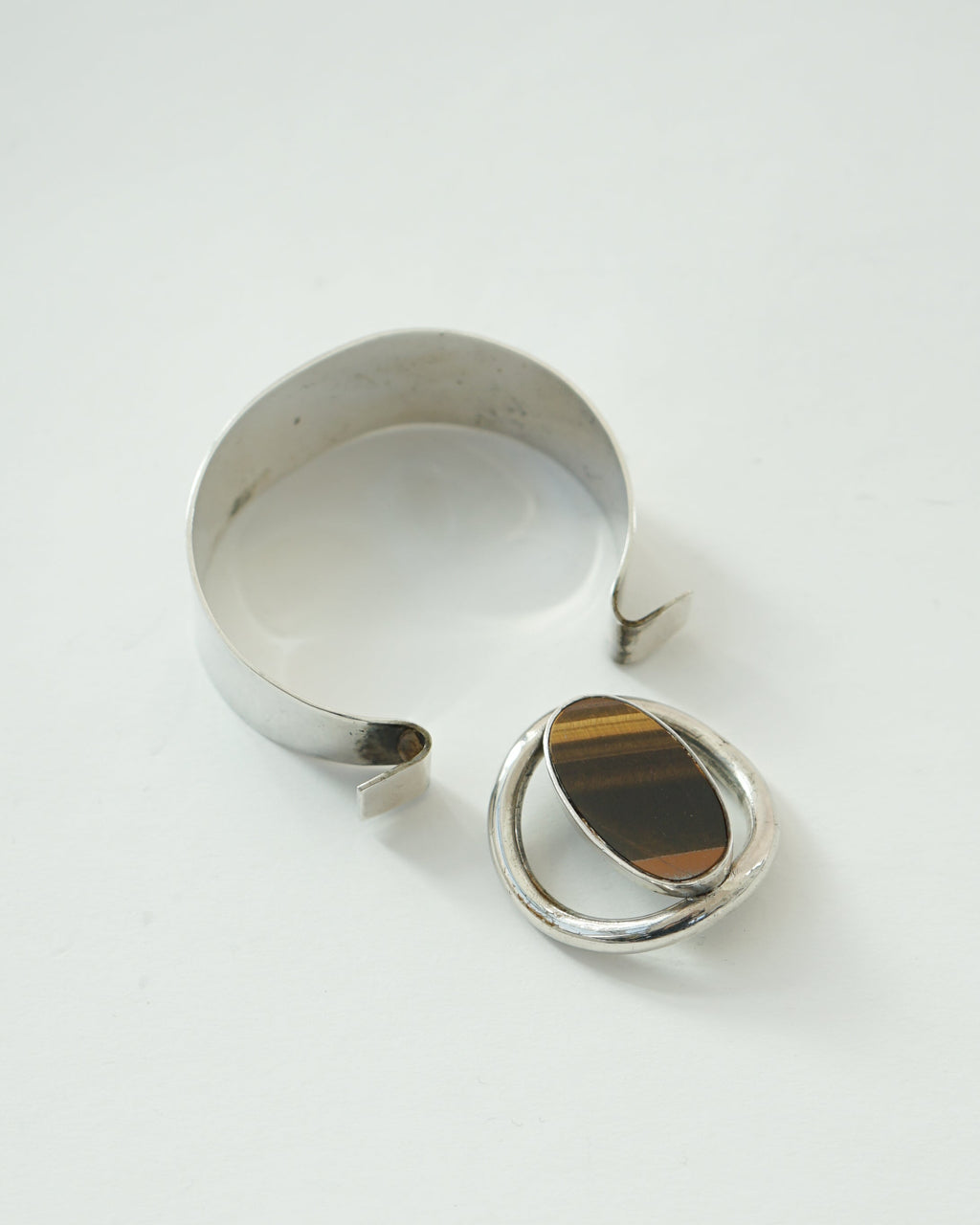 Silver Bracelet w/ Tigereye