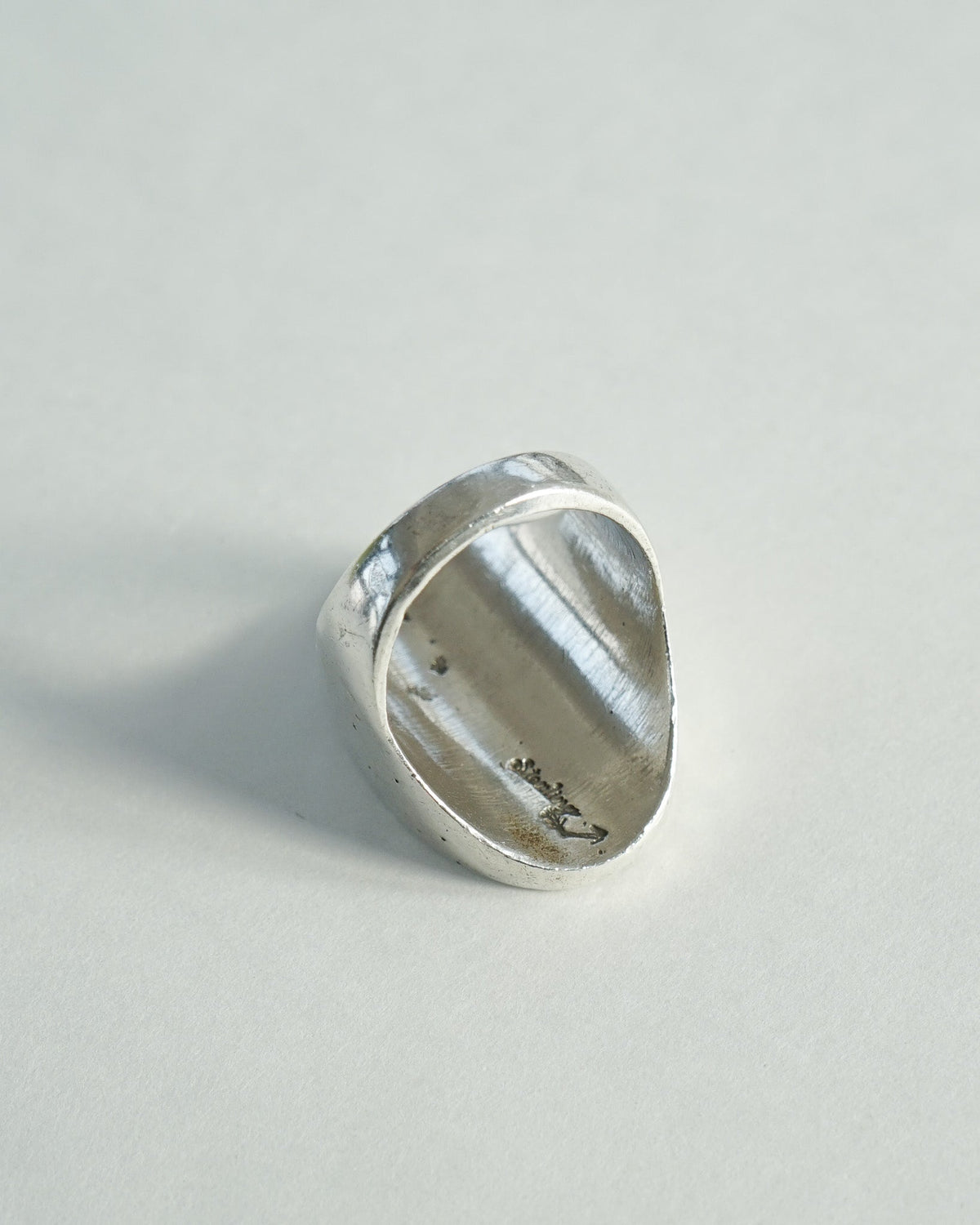 Silver Signet Ring / size: 12
