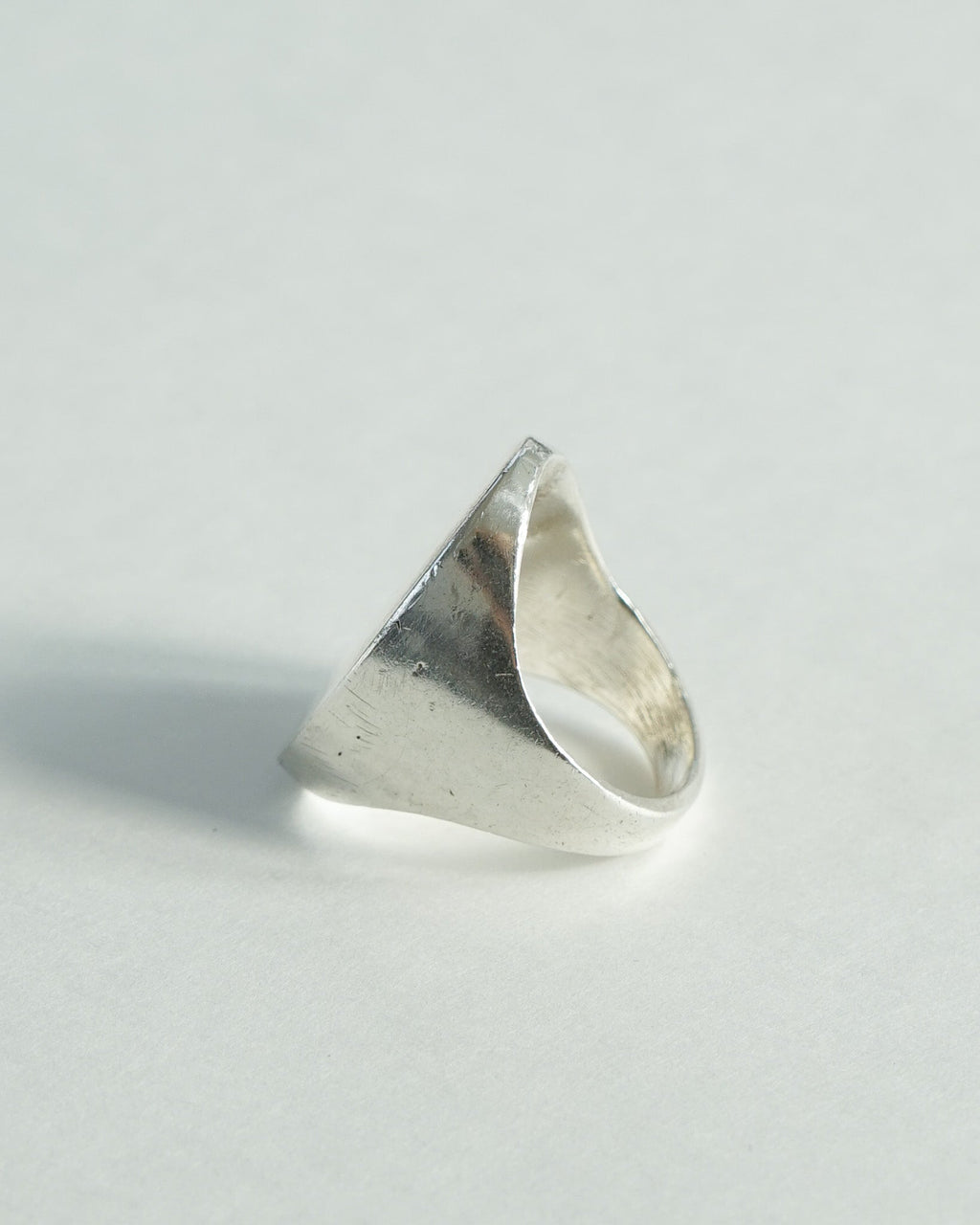 Silver Signet Ring / size: 12