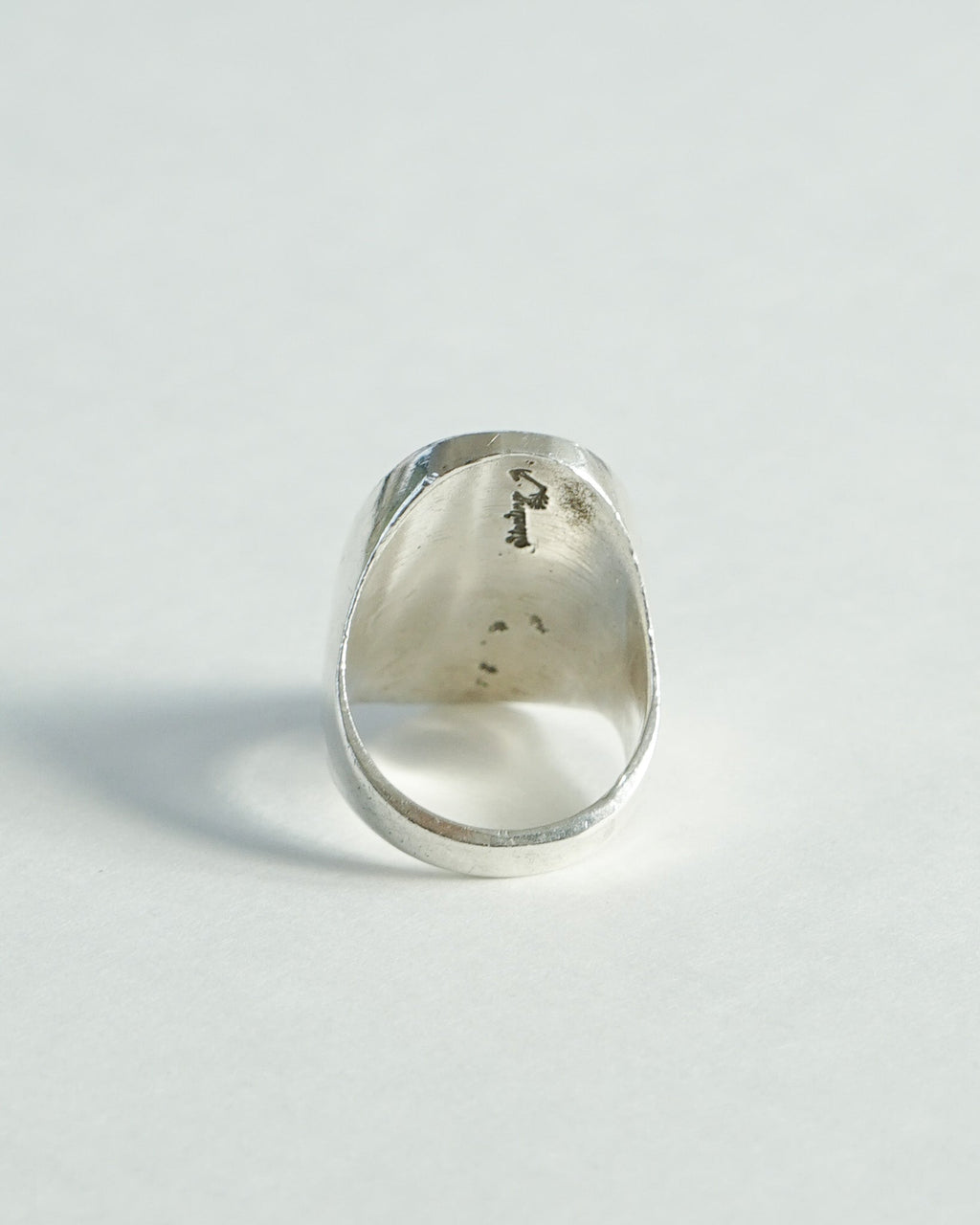 Silver Signet Ring / size: 12
