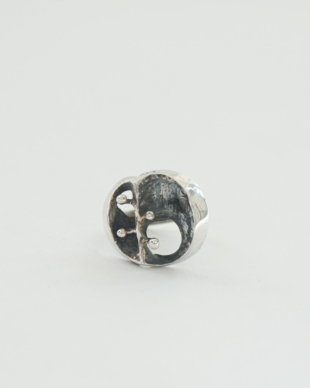Silver Ring / size: 8