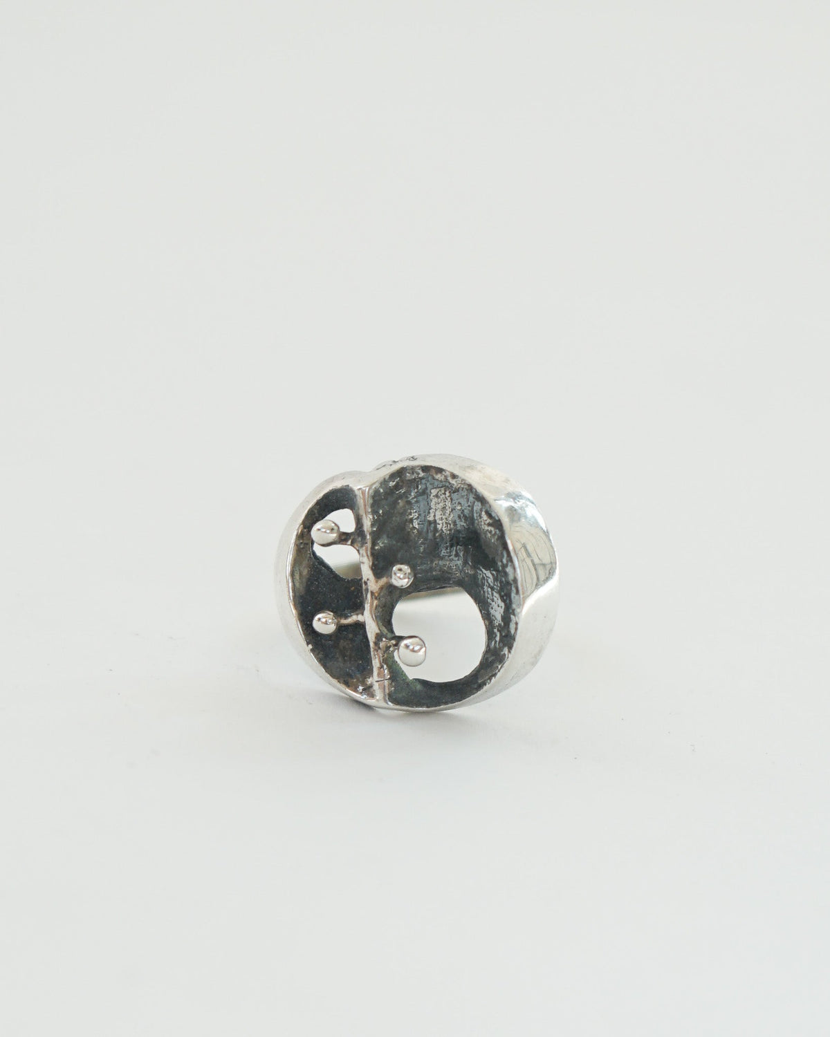 Silver Ring / size: 8