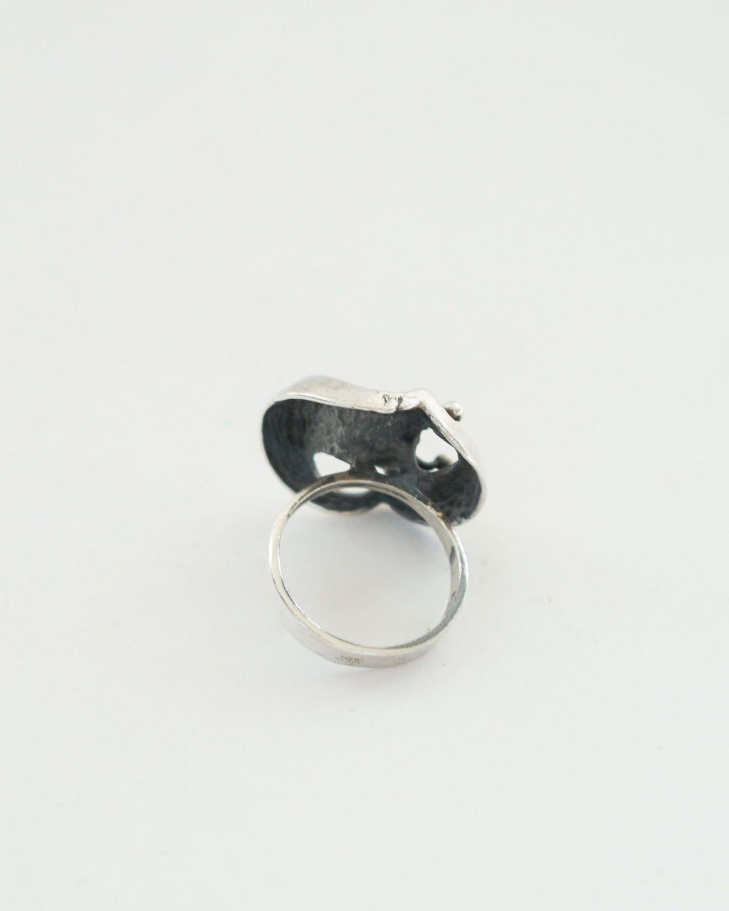 Silver Ring / size: 8