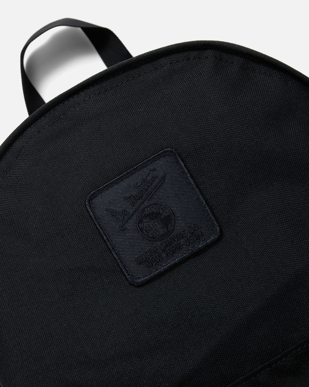 Classic Backpack / Black