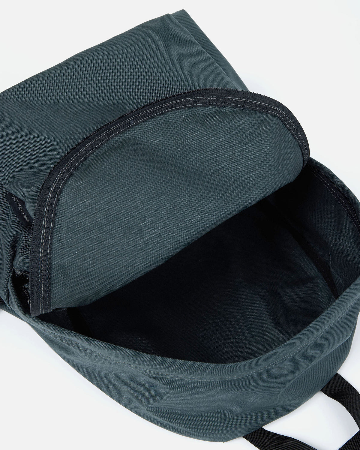 Classic Backpack / Smoke