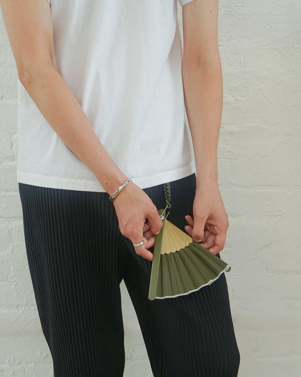 Outdoor Folding Fan with Carabiner