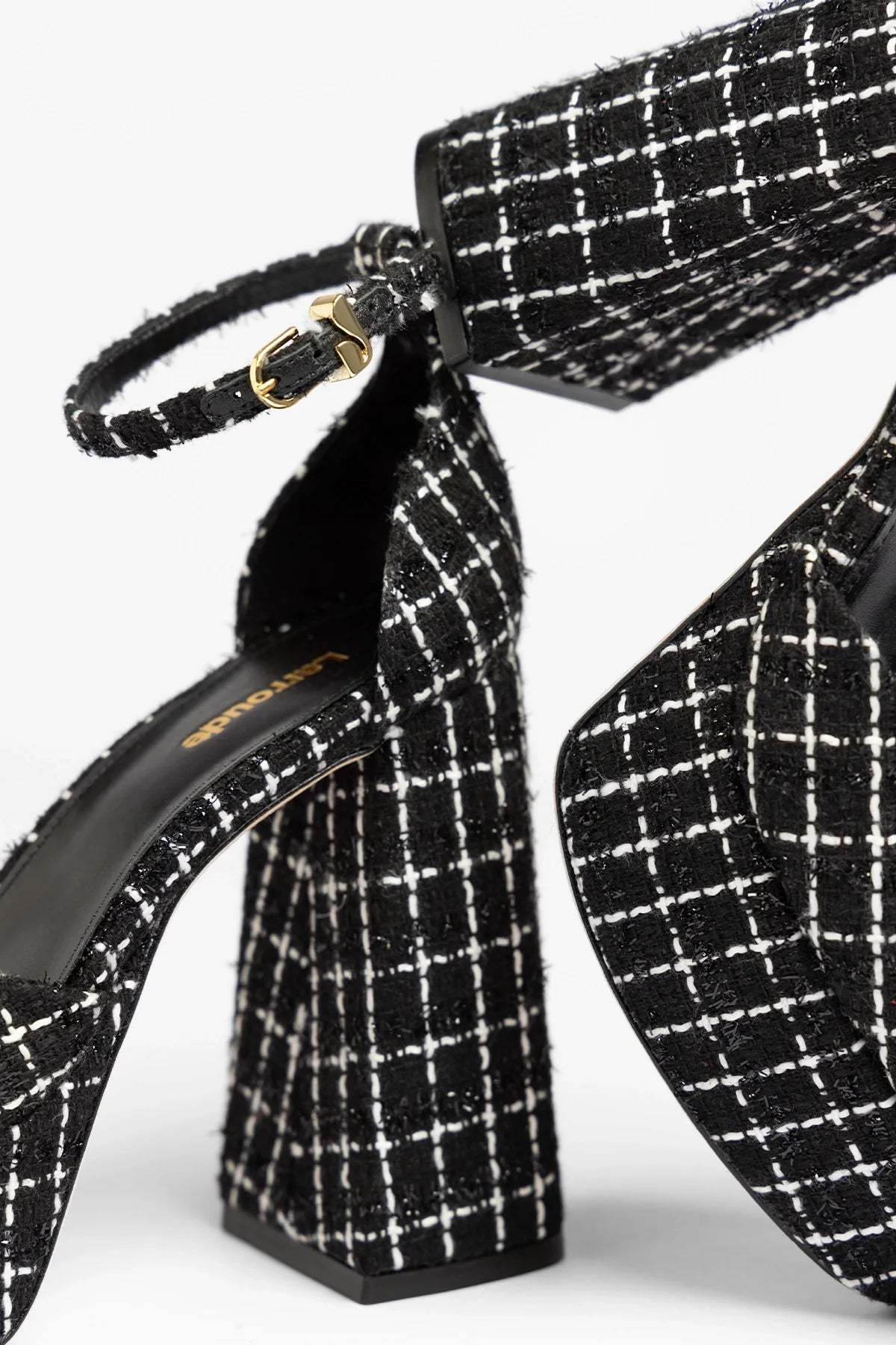Ari Platform Pump Black Tweed