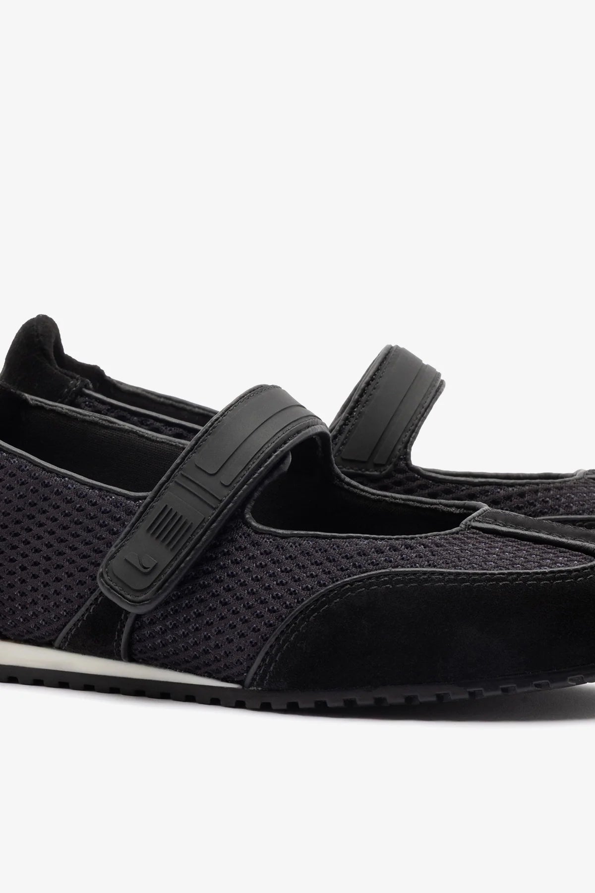 Devon Sneakerina Black Mesh