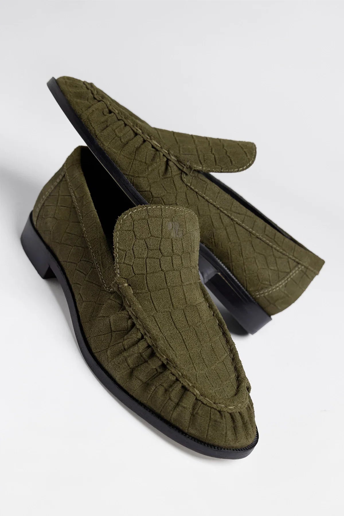 Margaux Loafer Olive Croco Suede