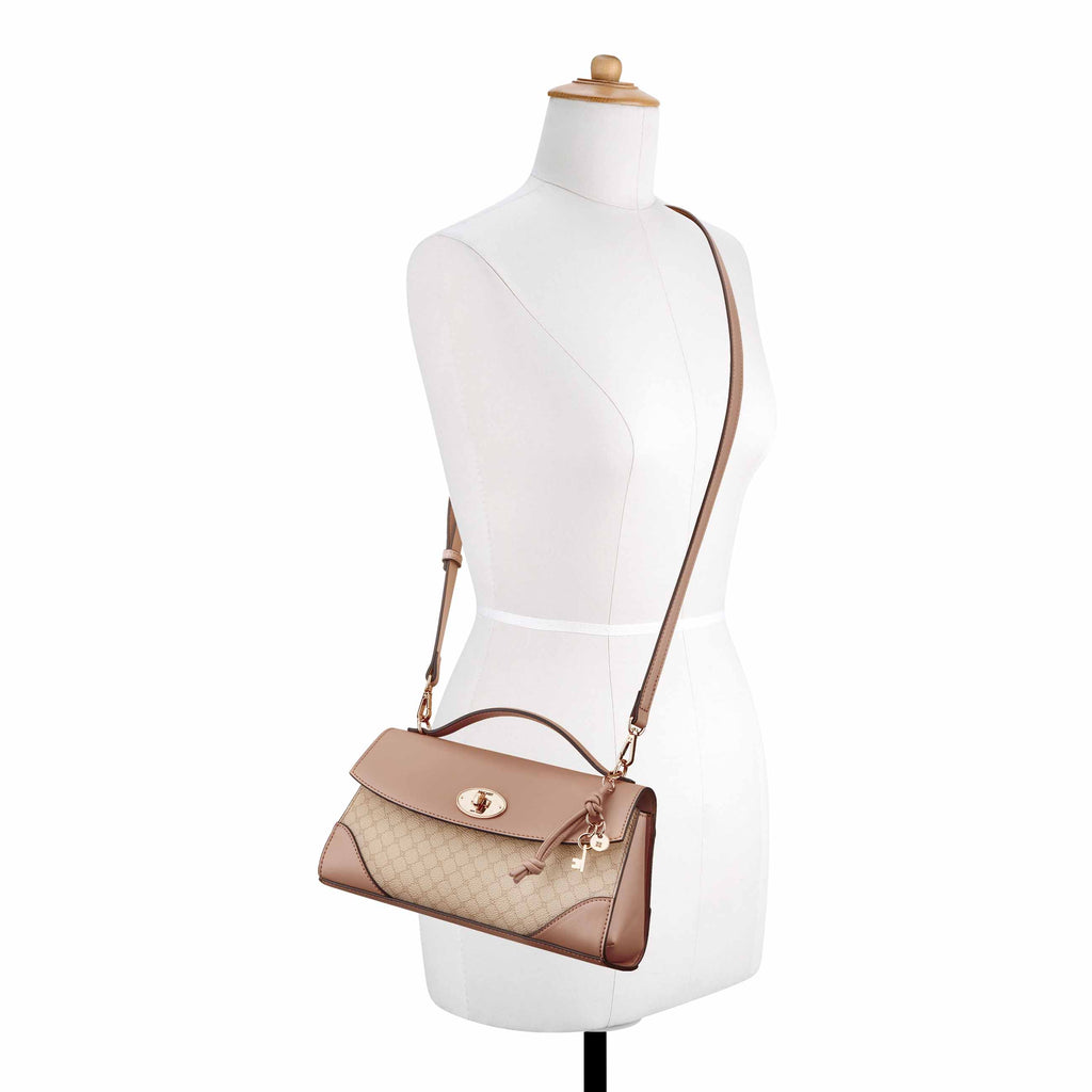 Quilla Crossbody Flap