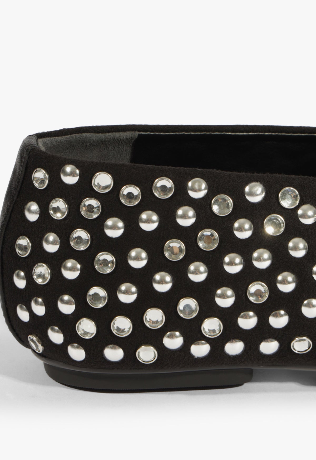 Vickie Studs Nubuck Flat