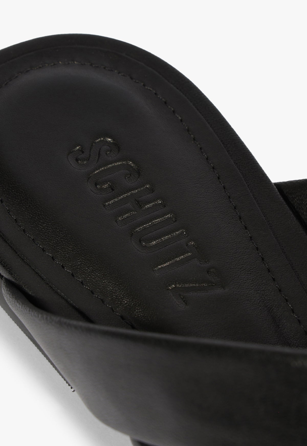 Pietra Leather Flat