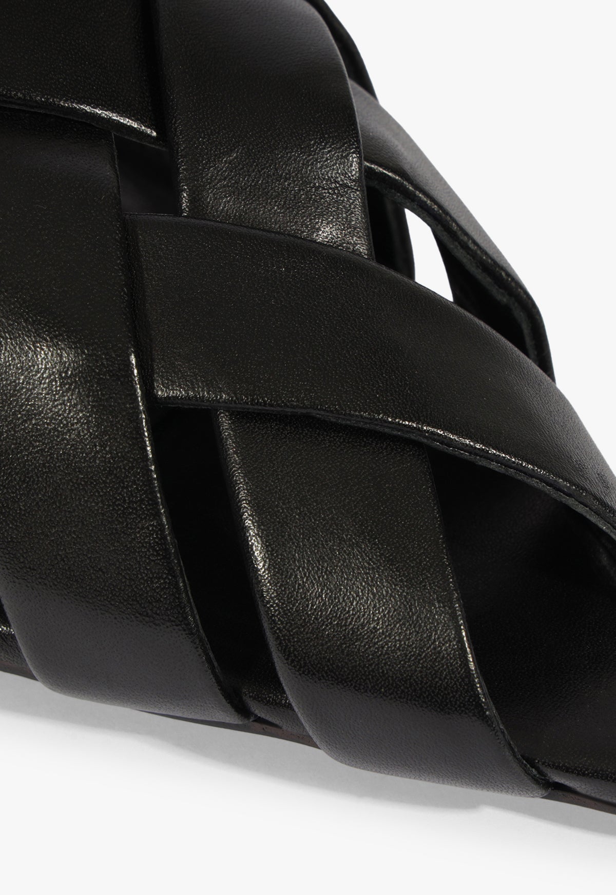 Pietra Leather Flat