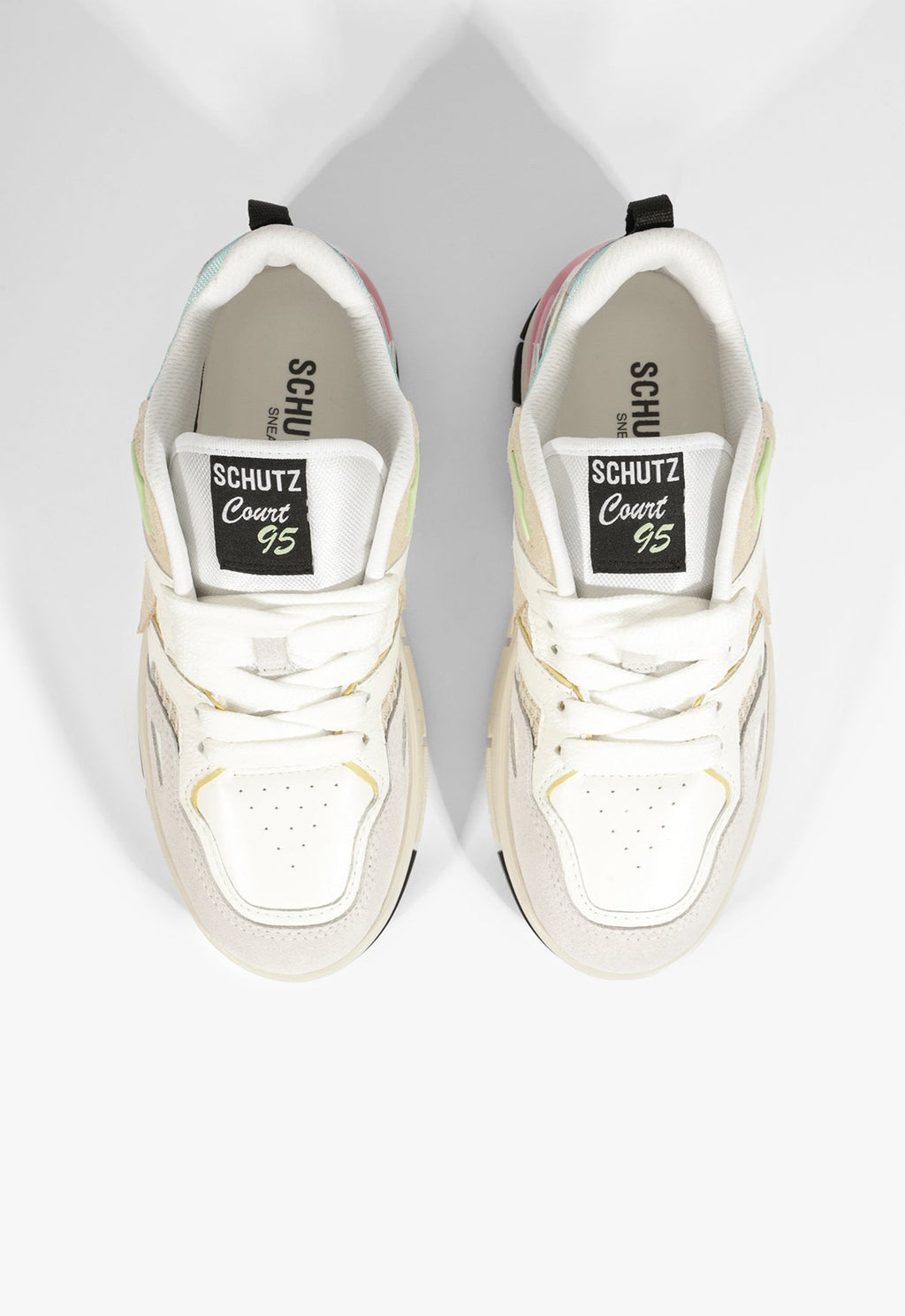 Court 95 Sneaker