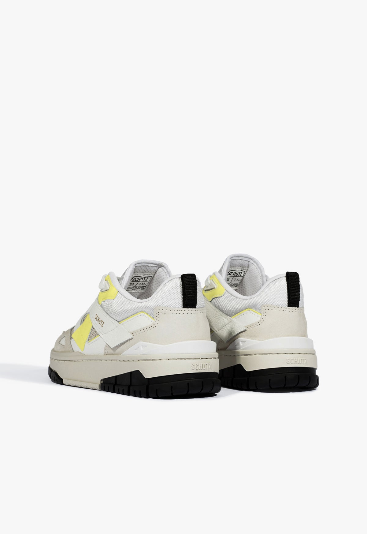 Court 95 Sneaker