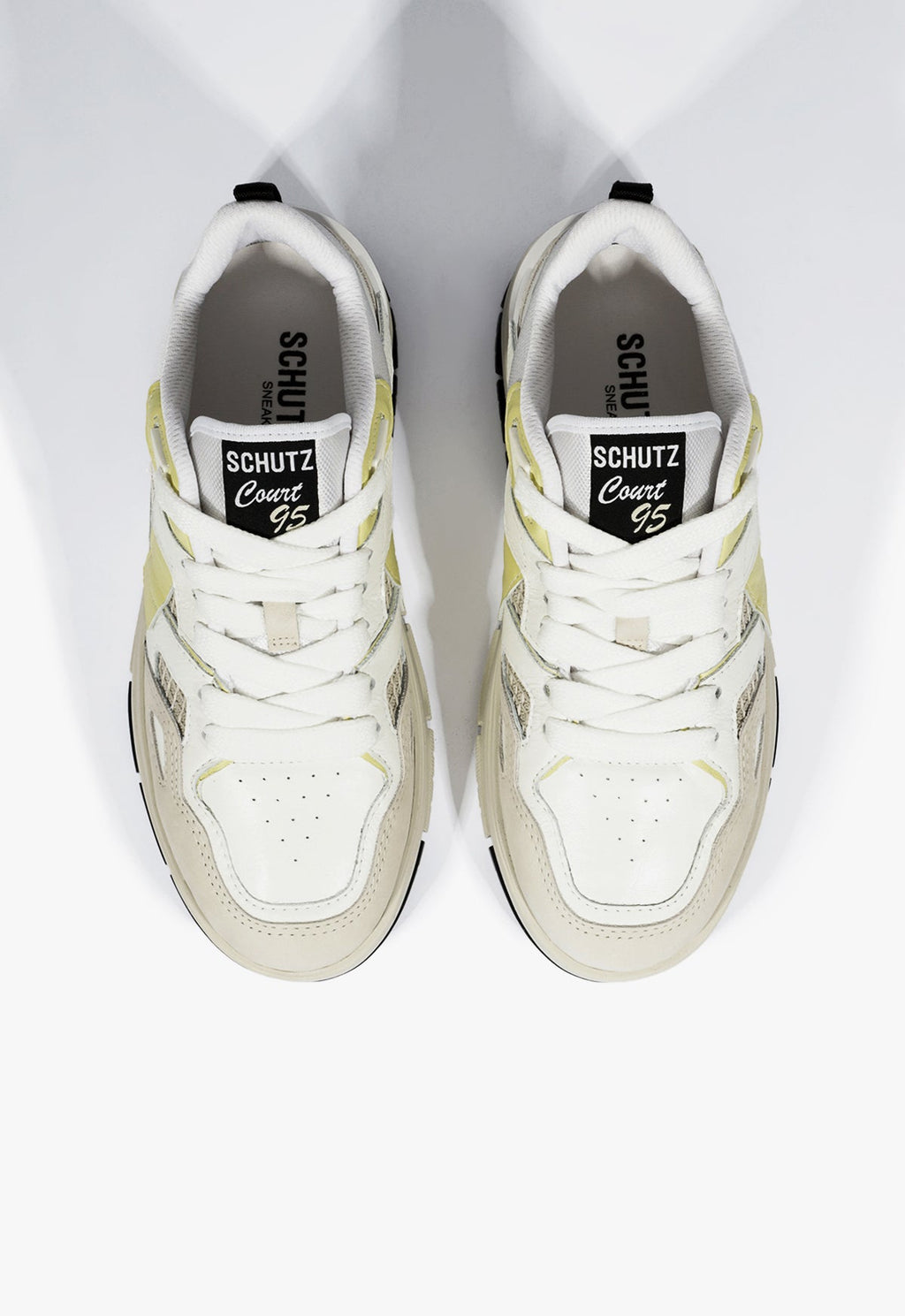 Court 95 Sneaker