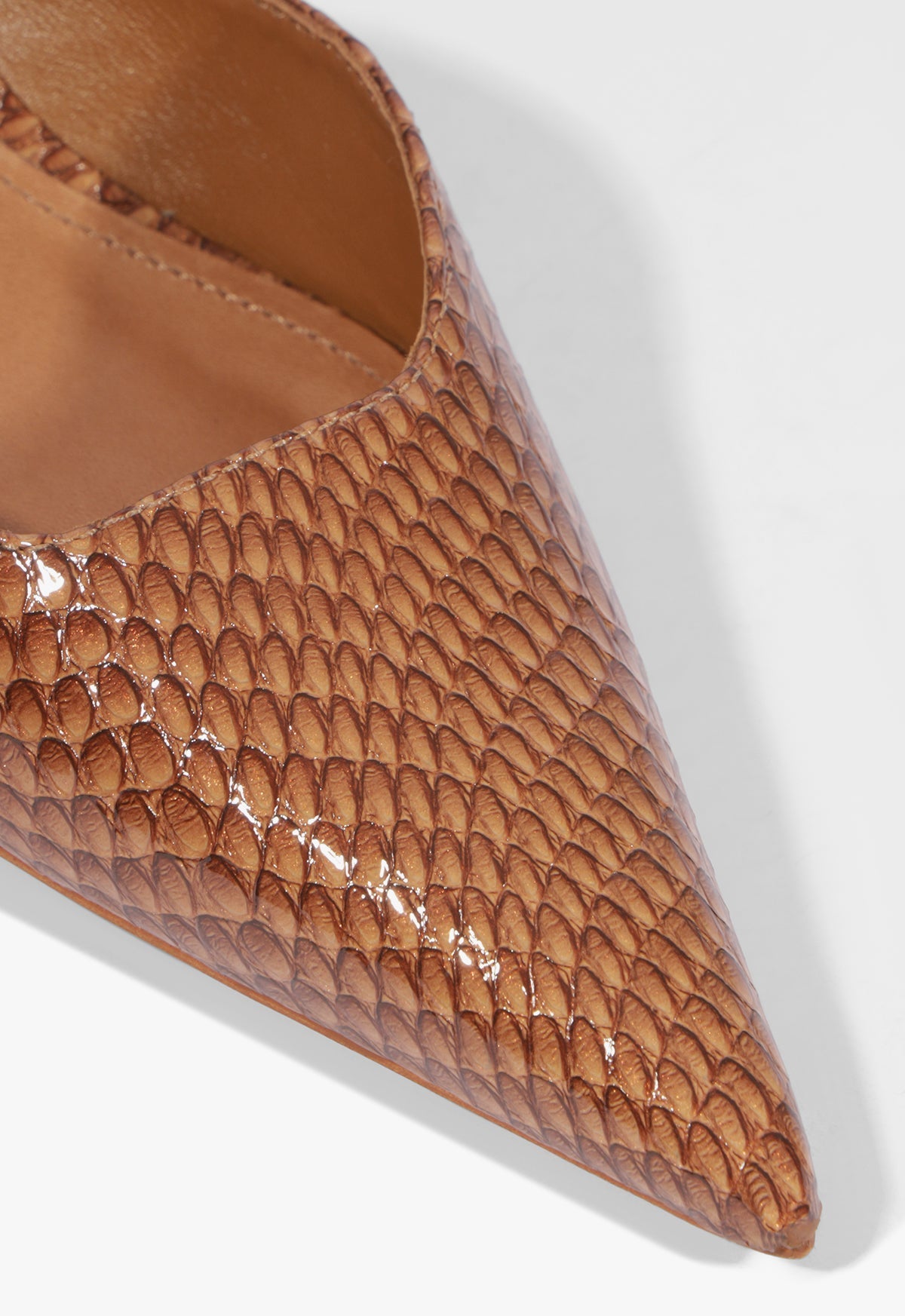 Paola Mid Leather Pump