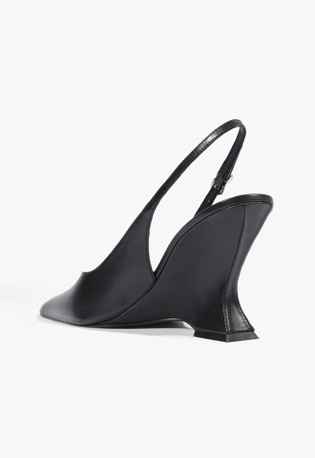 Siena Buckle Leather Pump