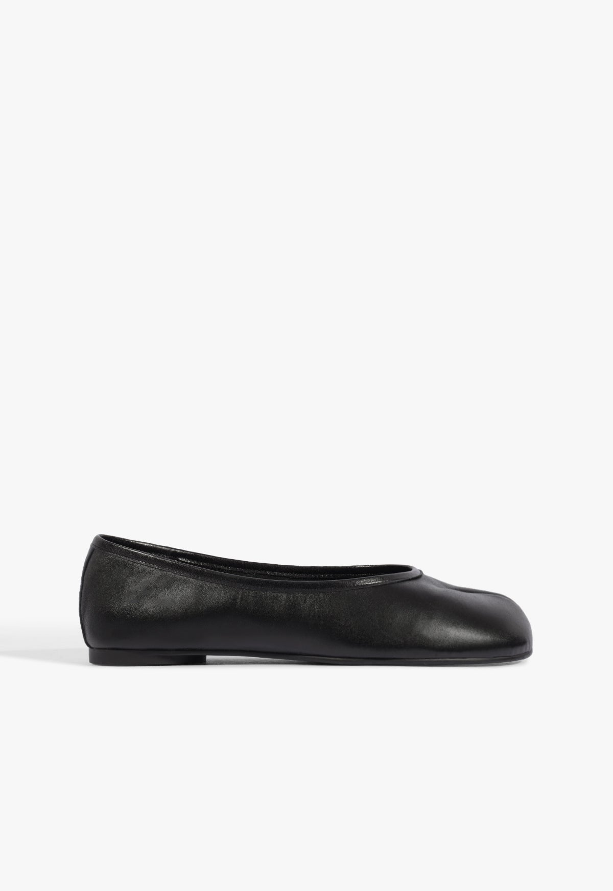 Yumi Leather Ballet Flat