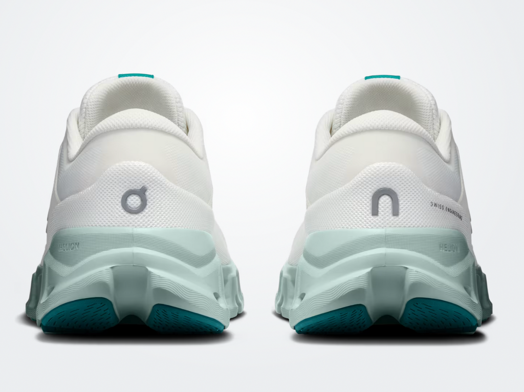 Women's On Cloud x 5