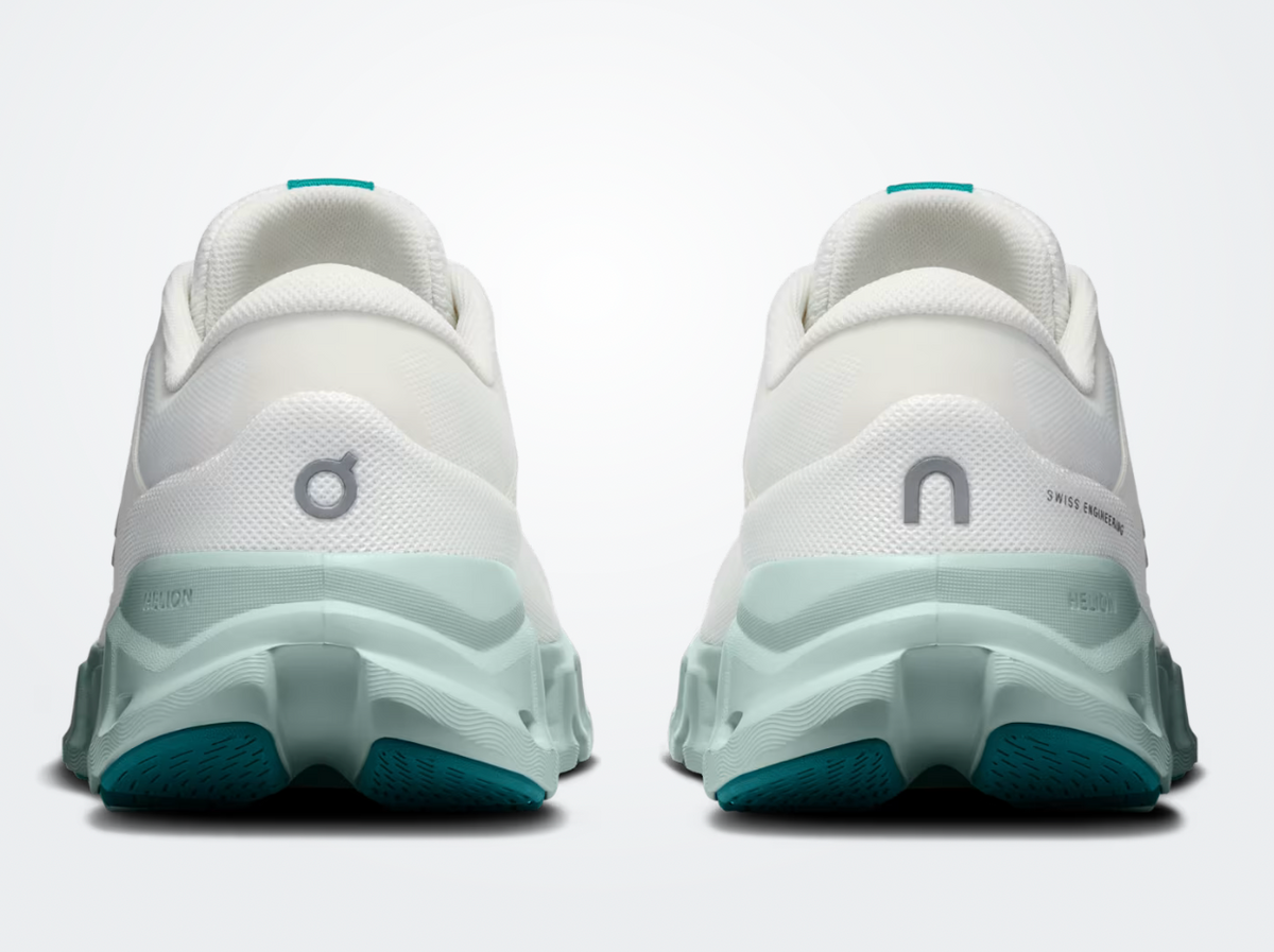 Women's On Cloud x 5