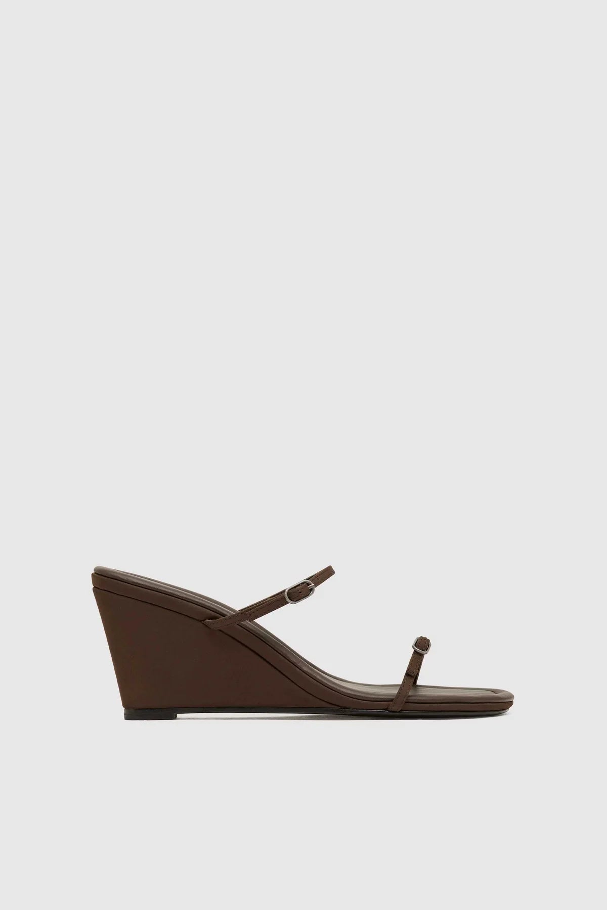 St. Agni Petit Belt Detail Wedge