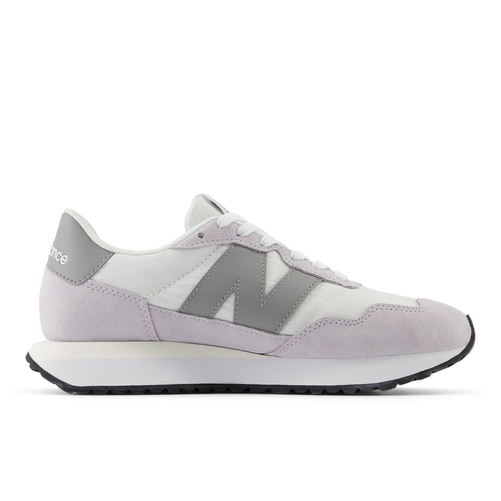 New Balance Women's 237