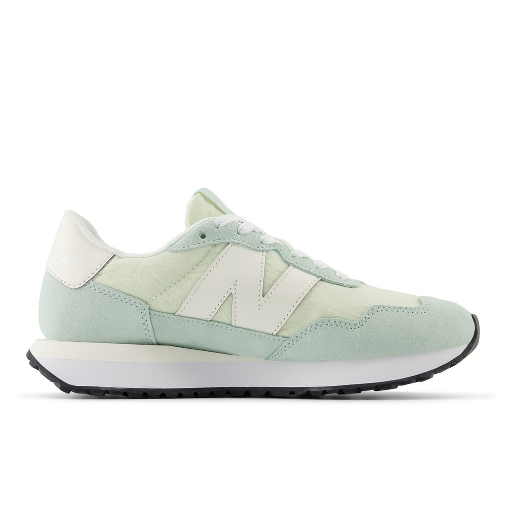 New Balance Women's 237
