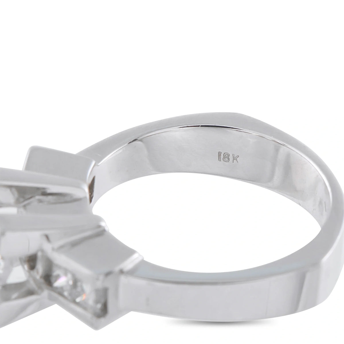 LB Exclusive 18K White Gold 1.36ct Diamond Ring MF27-070826