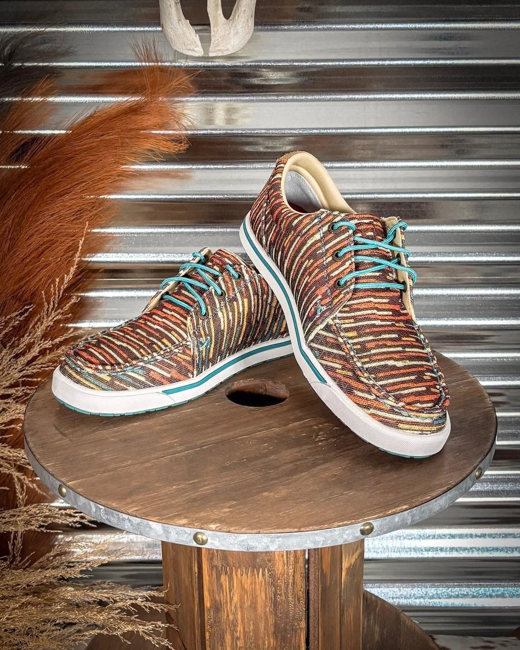 Betty Twisted X Kicks - Brown Multi