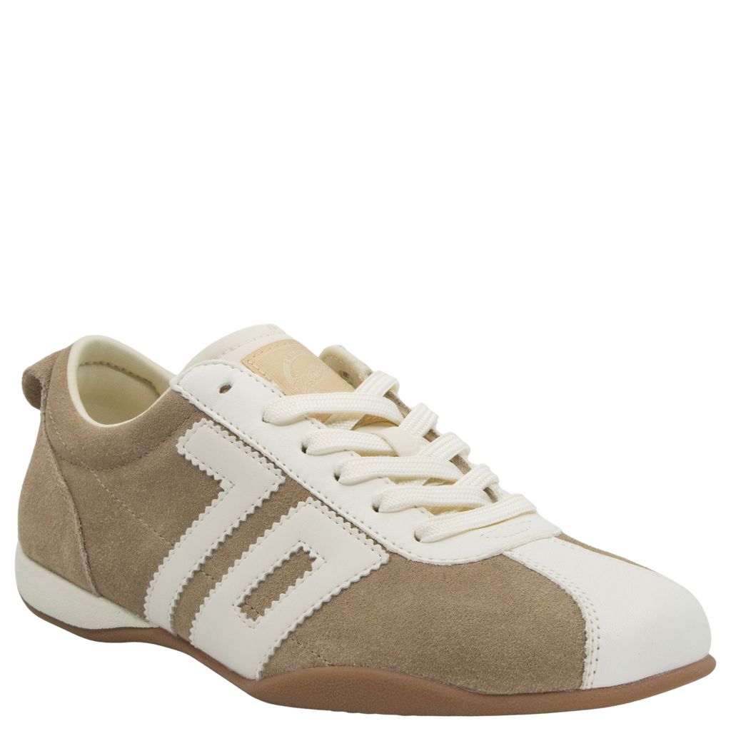 BOXEUR in TAN Sneakers